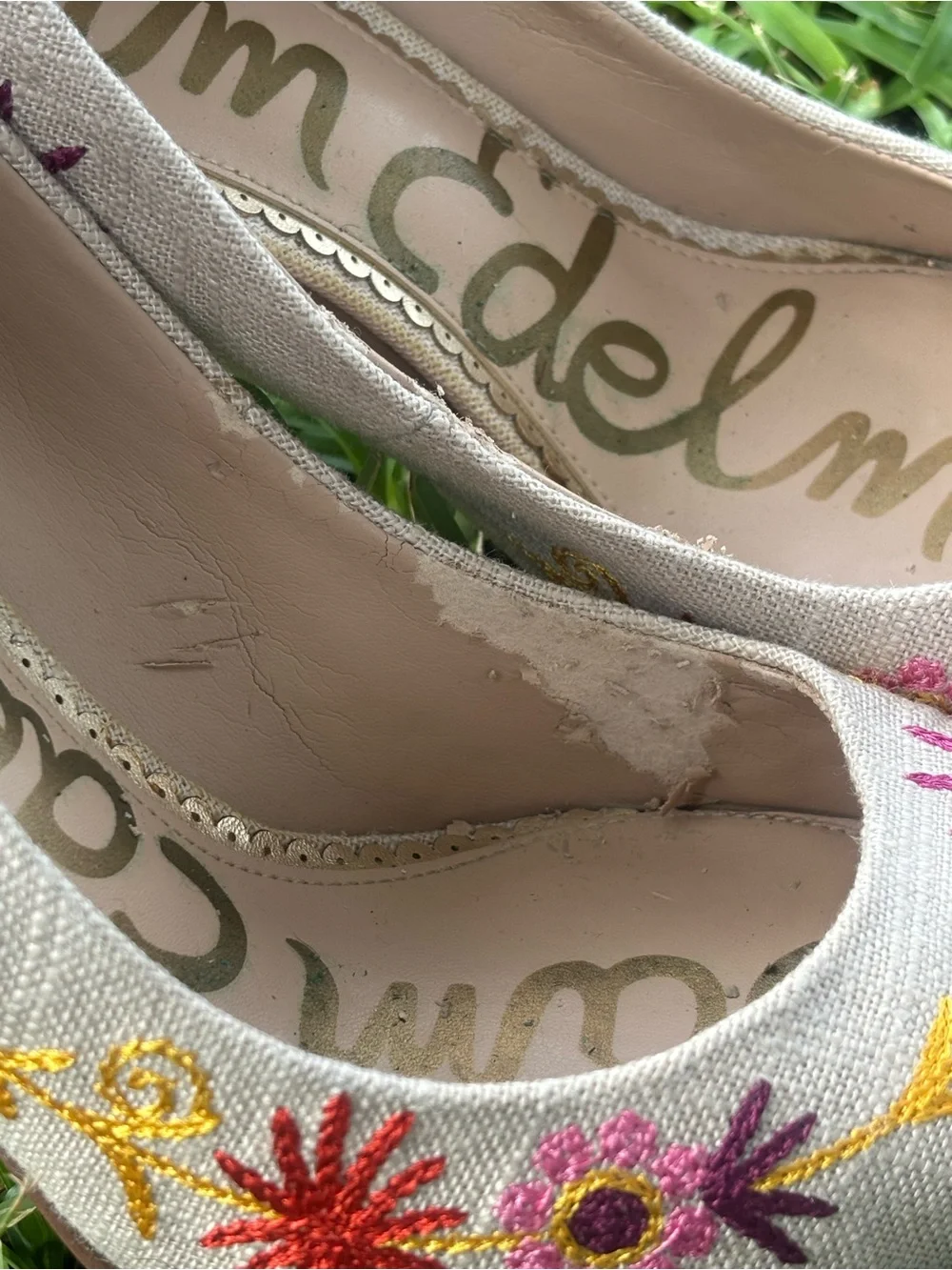Sam Edelman Beige Embroidered Floral Pointed-Toe Pumps Size 9